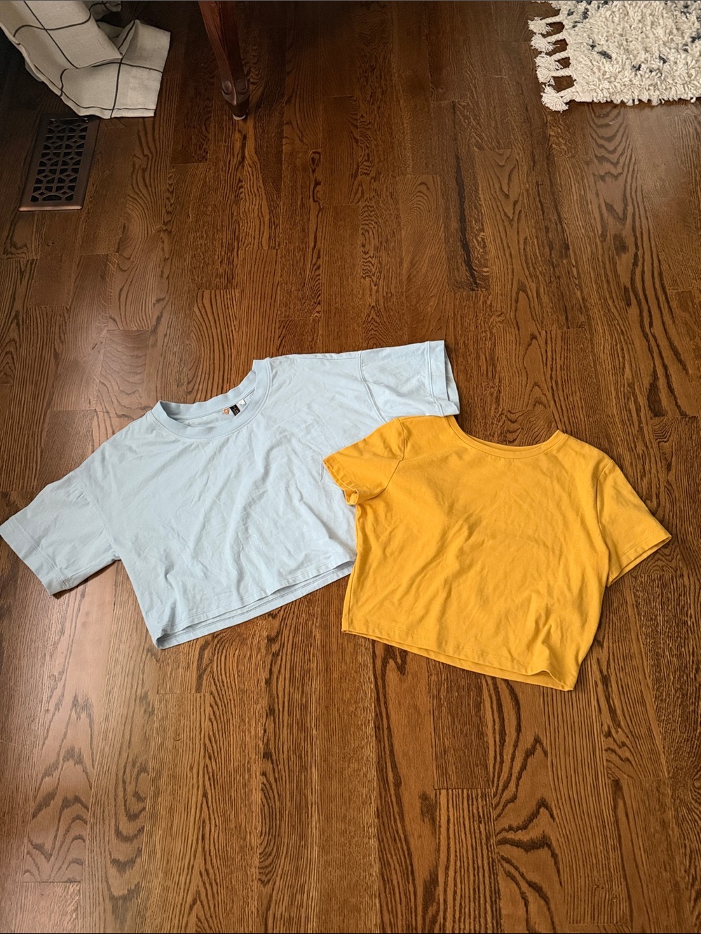 Wild Fable/ LA hearts cropped tee bundle large